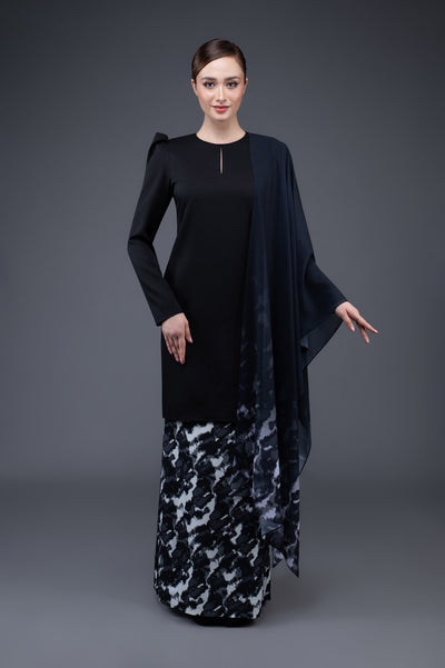 RR Baju Kurung Modern Camo Shawl Set in Black White