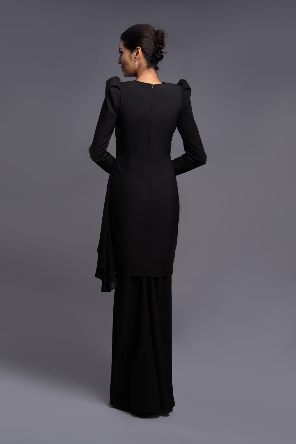 Raline in Black